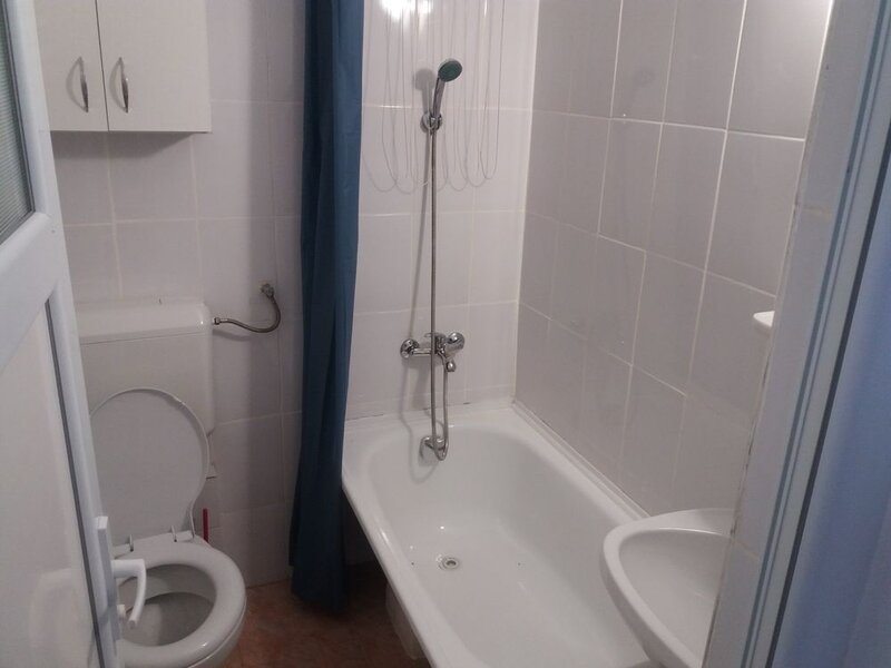 Colentina, Doamna Ghica, Tei, 15 min., metrou Obor,